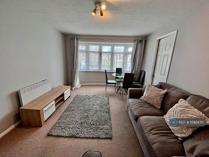 1 Bedroom Flat To Rent In Catherine Court, Ilford, IG2