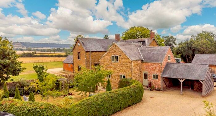 3 Bedroom Detached House For Sale In Hardwick Farm Barns, Kineton, Warwick, Warwickshire, CV35