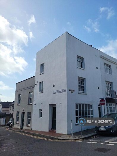 Studio To Rent In Cross Street, Hove, BN3