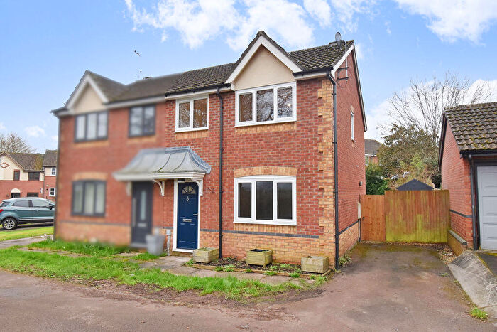 3 Bedroom Semi-Detached House To Rent In Rushey Meadow, Monmouth, NP25