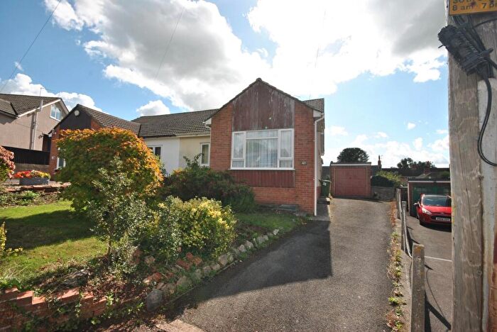 3 Bedroom Bungalow For Sale In Tor View, Cheddar, BS27