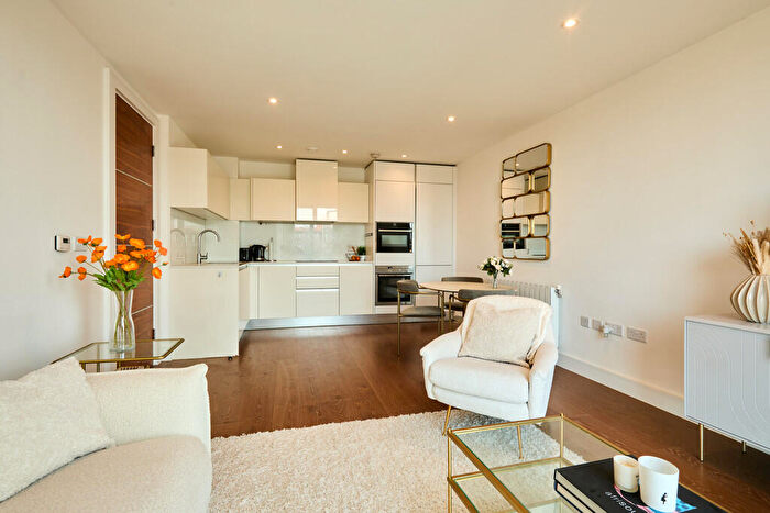 2 Bedroom Apartment To Rent In Merlin Court, SE3