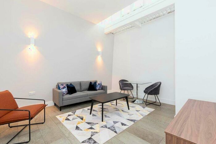 1 Bedroom Flat To Rent In Tabernacle Street, Old Street, EC2A