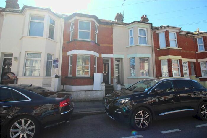 4 Bedroom Terraced House To Rent In Linden Road, Gillingham, Kent, ME7