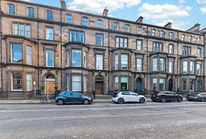 2 Bedroom Flat For Sale In / Drumsheugh Gardens, Edinburgh, EH3