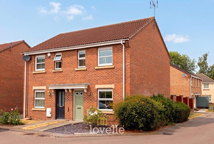2 Bedroom Semi Detached House For Sale In Pennistone Place, Scartho Top, DN33