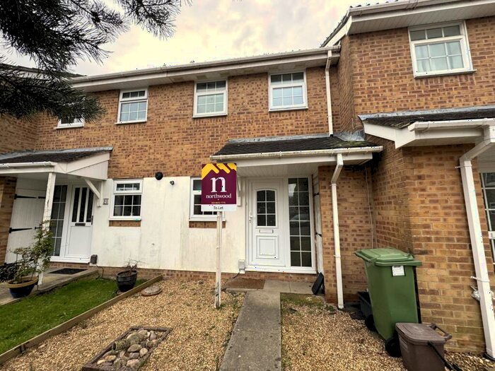 2 Bedroom Terraced House To Rent In Cudworth Mead, Hedge End, SO30