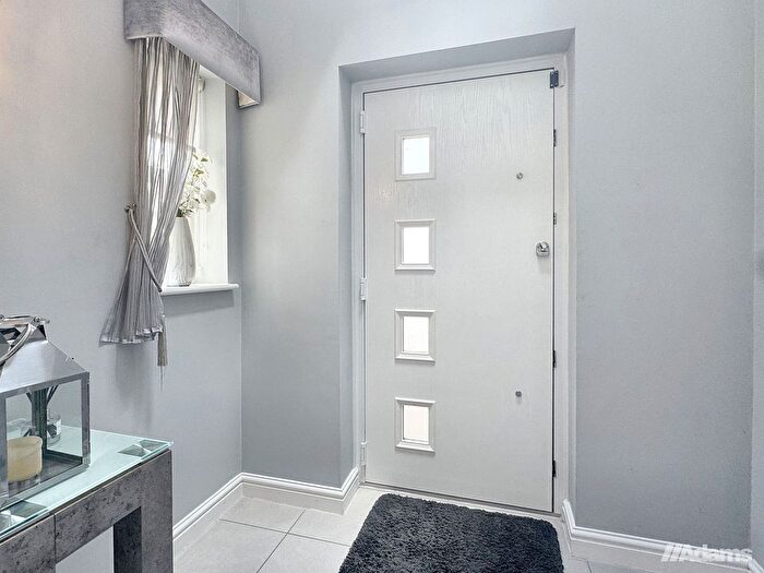 4 Bedroom Detached House For Sale In Norlands Park, Widnes, WA8