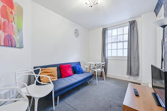 1 Bedroom Flat To Rent In Queen Alexandra Mansions, Bloomsbury, London, WC1H