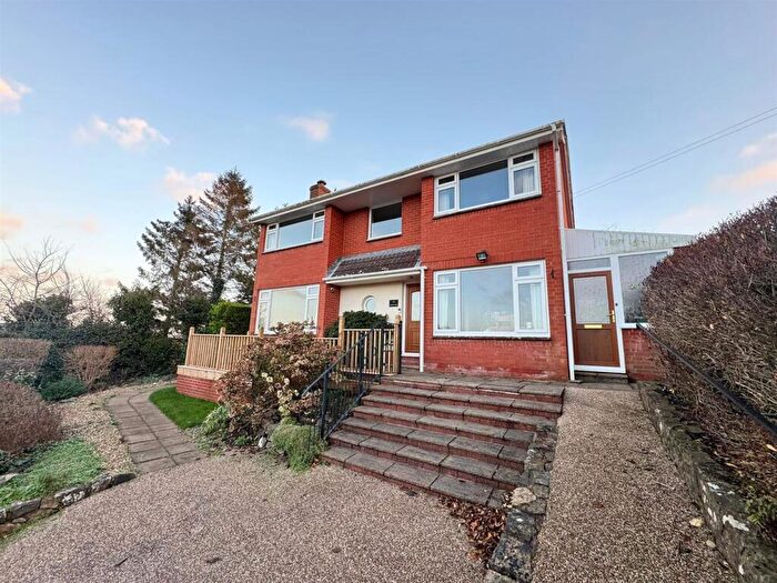 4 Bedroom Detached House For Sale In Butterleigh Drive, Tiverton, EX16