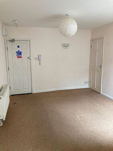1 Bedroom Flat To Rent In Lansdown Road, Bristol, BS6