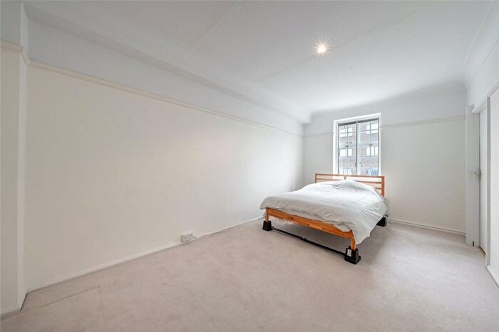 1 Bedroom Flat For Sale In Ormonde Terrace, St John's Wood, London, NW8