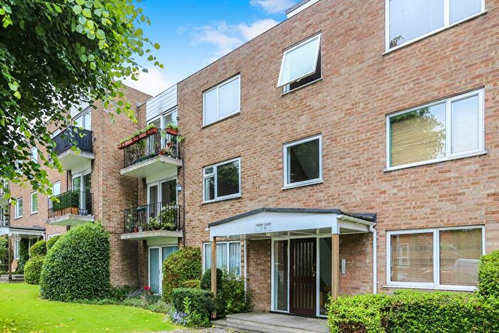 2 Bedroom Apartment To Rent In Priory Court, Hitchin, SG4