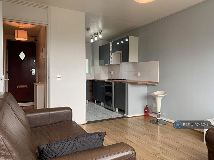 1 Bedroom Flat To Rent In Southwark Park Road, London, SE16