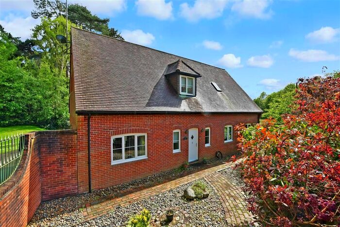 4 Bedroom Detached House For Sale In London Road, Bolney, Haywards Heath, West Sussex, RH17