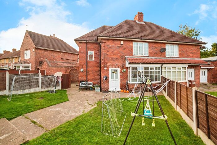 3 Bedroom Semi Detached House For Sale In Briton Street, Thurnscoe, Rotherham, S63