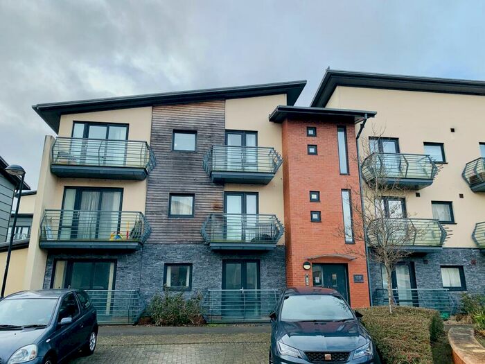 2 Bedroom Apartment To Rent In Allen Close, Swindon, SN3