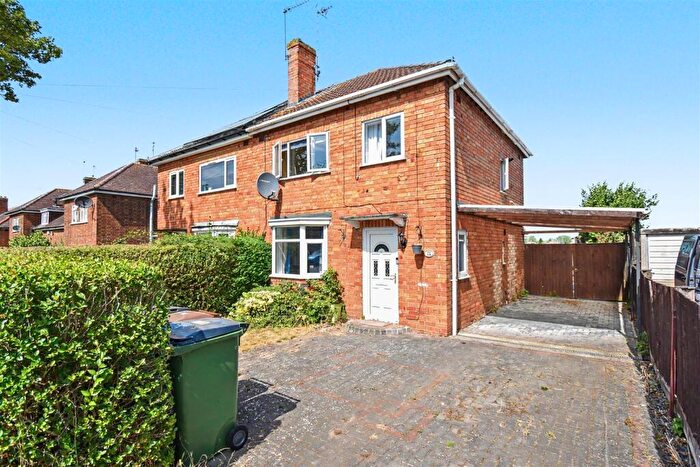 3 Bedroom Semi-Detached House For Sale In Sarrington Road, Corby, NN17