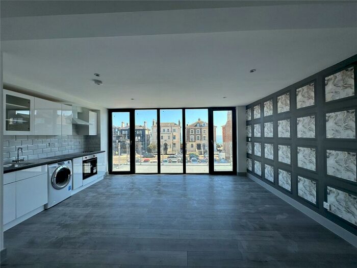 2 Bedroom Penthouse To Rent In London Road South, Lowestoft, Suffolk, NR33