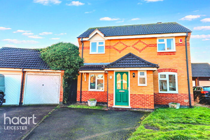 3 Bedroom Detached House For Sale In Norman Court, Leicester, LE2