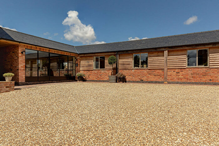 2 Bedroom Link Detached House For Sale In Honington Shipston-on-Stour, Warwickshire, CV36