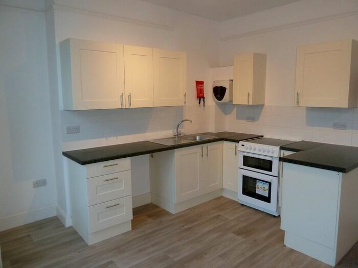 2 Bedroom Flat To Rent In Tailors Court, Manchester Street, Exmouth, EX8