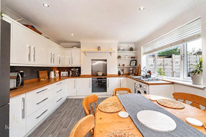 3 Bedroom Semi-Detached House For Sale In Dalton Street, Bury, BL8