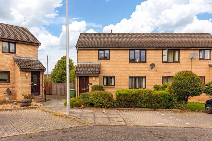 2 Bedroom Flat For Sale In Lingerwood Walk, Newtongrange, EH22