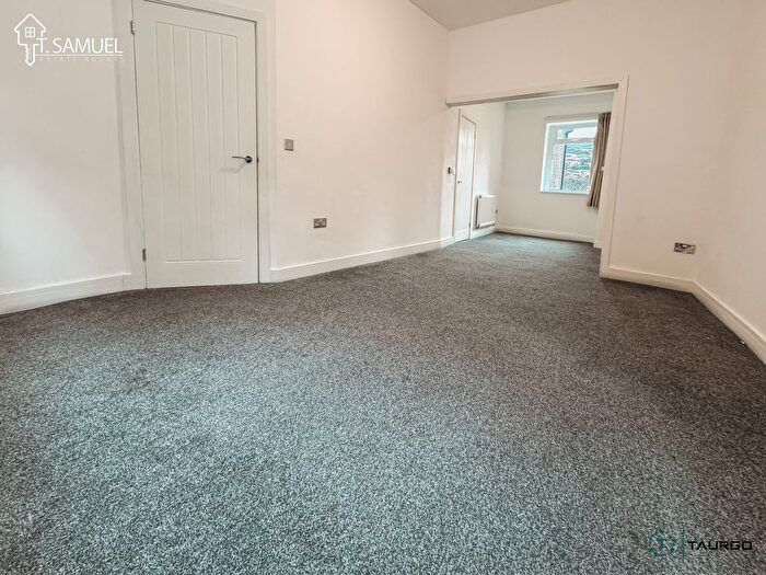 3 Bedroom End Of Terrace House For Sale In Church Crescent, Ebbw Vale, NP23
