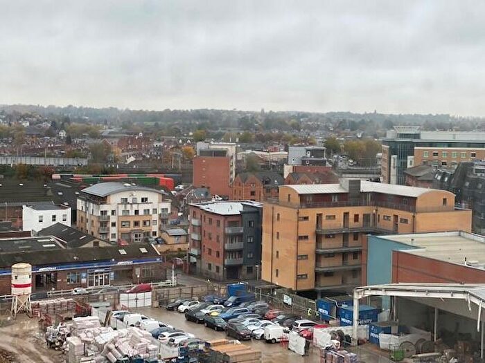 2 Bedroom Apartment To Rent In Alfred Street, Reading, Berkshire, RG1