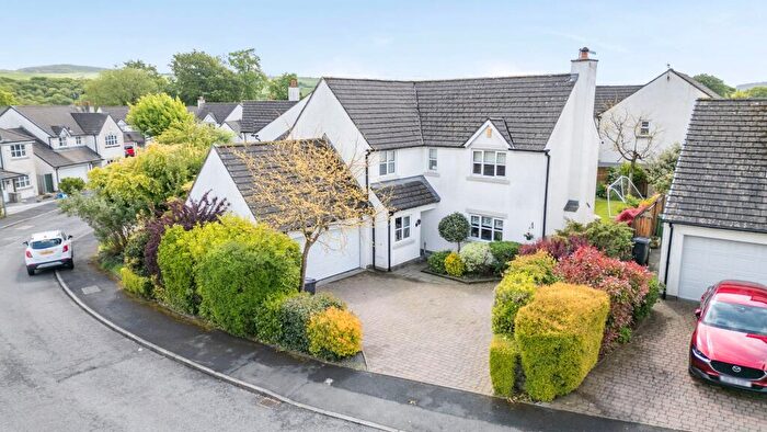 4 Bedroom Detached House For Sale In Sycamore Close, Endmoor, LA8
