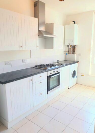 1 Bedroom Flat To Rent In Westow Hill, London, SE19
