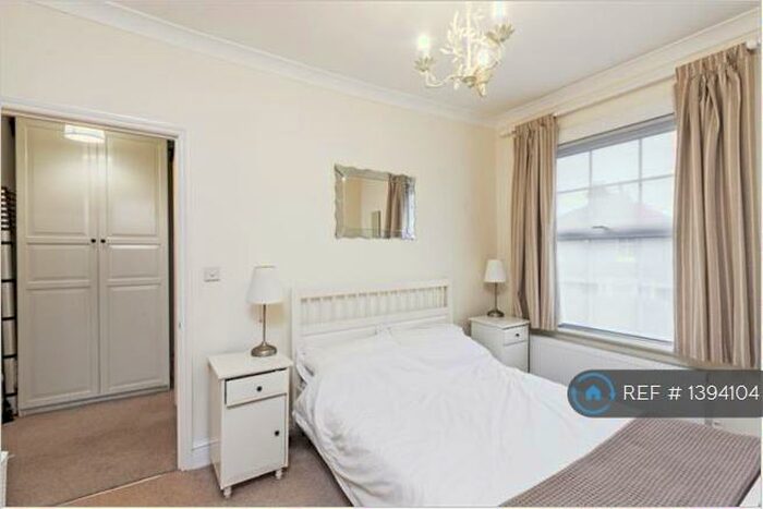 3 Bedroom Semi-Detached House To Rent In Hawks Road, Kingston Upon Thames, KT1