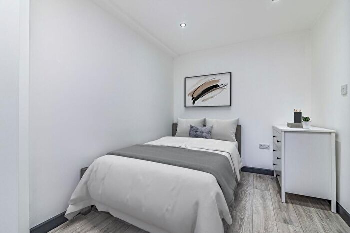 5 Bedroom Terraced House To Rent In Beeston Road, Nottingham, NG7