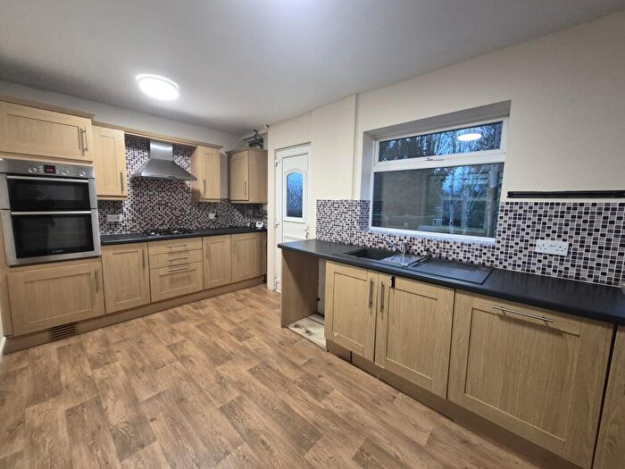 3 Bedroom House To Rent In Halstead Close, ., NG8