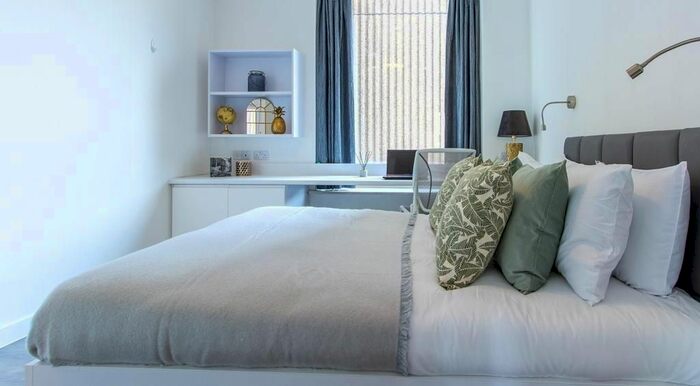 1 Bedroom Flat To Rent In Suffolk Street, Birmingham B1