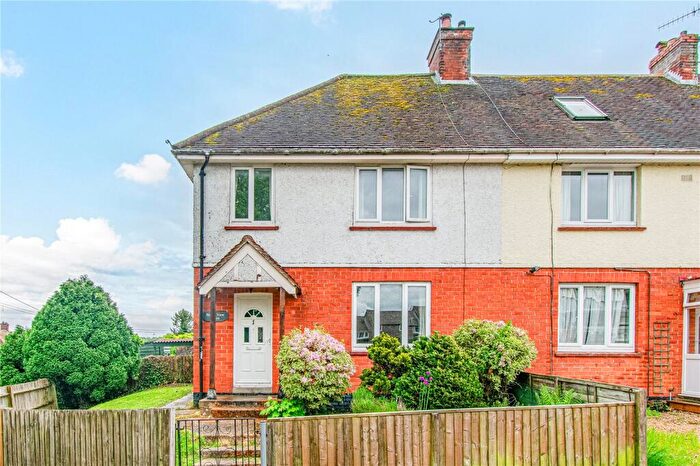 3 Bedroom End Of Terrace House For Sale In North View Place, Marlborough, Wiltshire, SN8