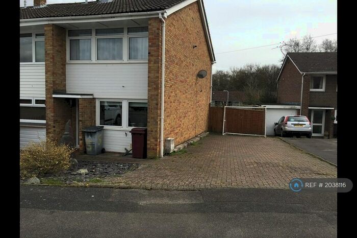 2 Bedroom End Of Terrace House To Rent In Aylsham Close, Tilehurst, Reading, RG30