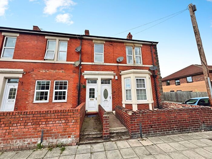 2 Bedroom Flat For Sale In Ravensworth Road, Dunston, NE11