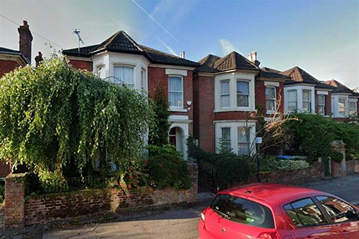 1 Bedroom Flat To Rent In Queens Road, Portsmouth, PO2