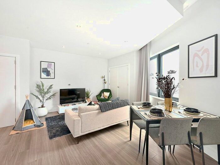 1 Bedroom Flat To Rent In Uncle Southall, Merrick Road, Southall, UB2