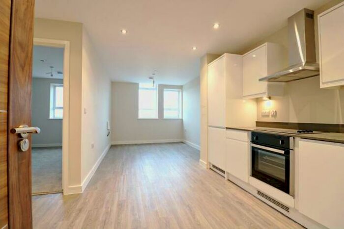 1 Bedroom Flat To Rent In Perth Road, Ilford, London, IG2