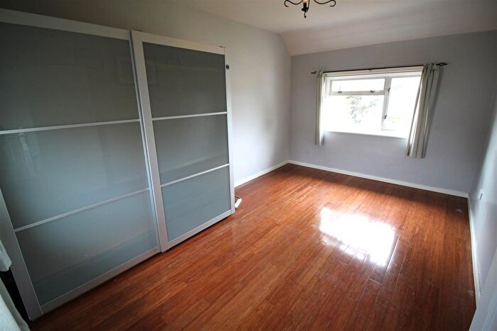 2 Bedroom Semi-Detached House To Rent In Southall, Middlesex, UB1