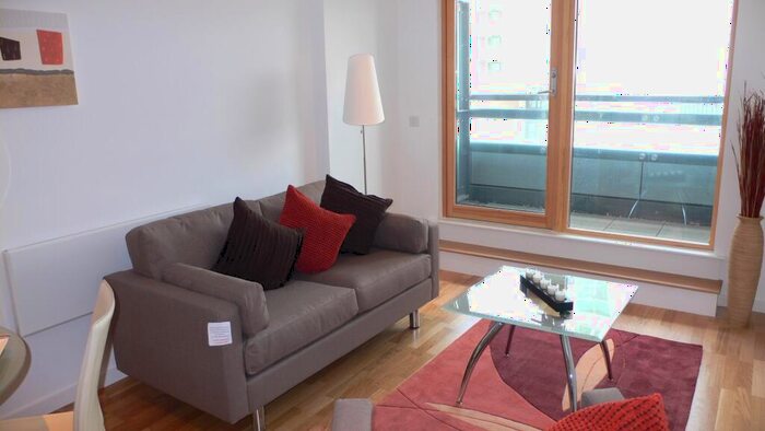 2 Bedroom Apartment To Rent In The Gateway West, East Street, Leeds, West Yorkshire, LS9