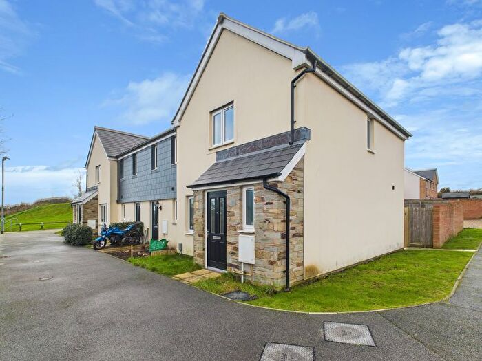 3 Bedroom Property For Sale In Bickland View, Falmouth, Well Presented End Terrace Home, TR11