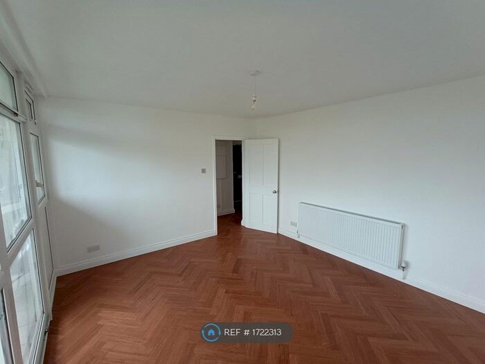 2 Bedroom Flat To Rent In Dorrington Point, London, E3