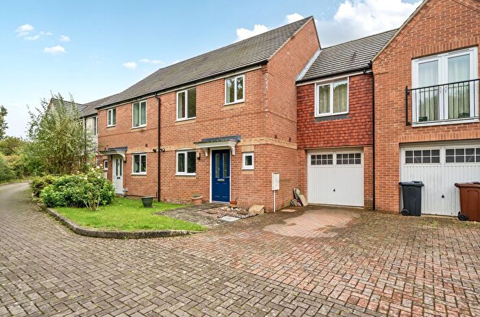 2 Bedroom Terraced House For Sale In Solent Crescent, Hailsham, BN27