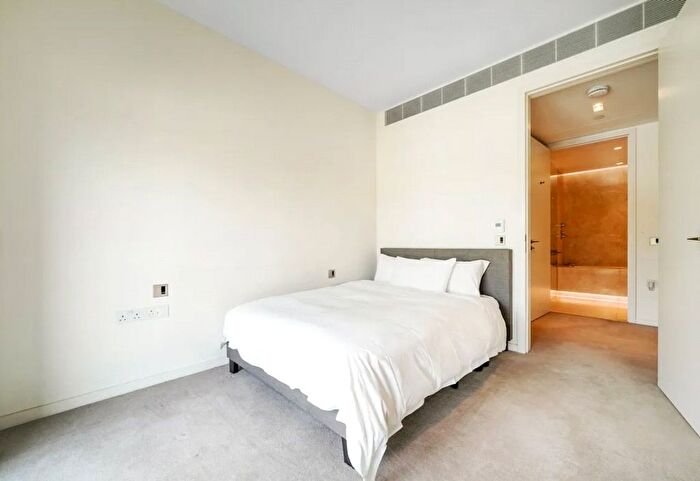 1 Bedroom Flat For Sale In Lille Square, Chelsea Village, Chelsea Village, SW6