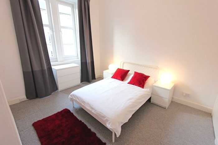 1 Bedroom Flat To Rent In Albert Street, Edinburgh, EH7
