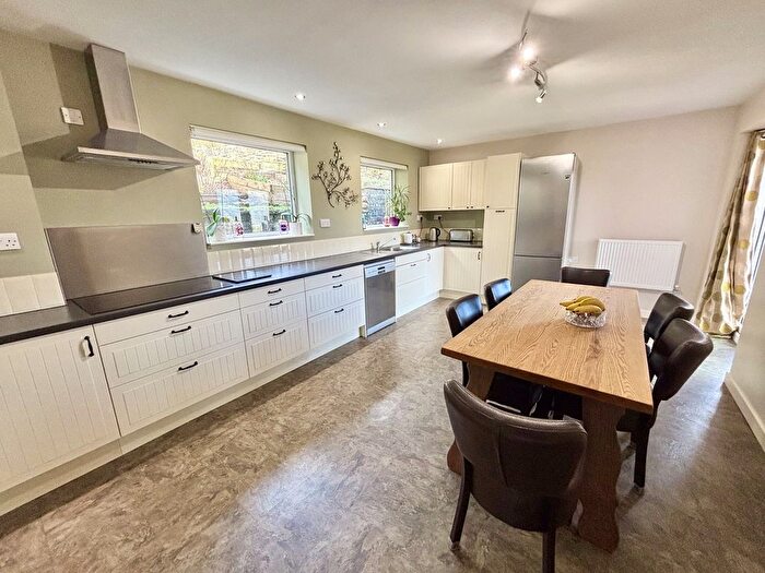 4 Bedroom Detached House For Sale In Gellyfowy Road, Pontardawe, Swansea., SA8